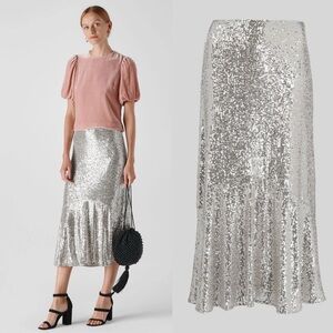 🎁Silver Sequin Midi skirt - New🎁